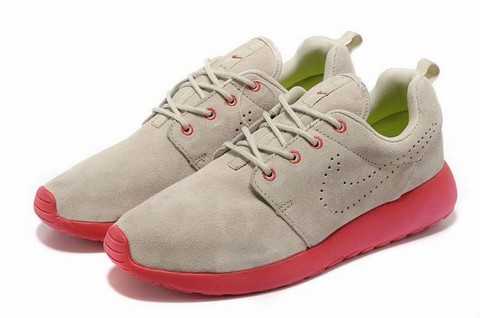 nike-roshe-run-homme-rouge,nike-roshe-run-black-speckle-femme,nike-roshe-run-femme-foot-locker