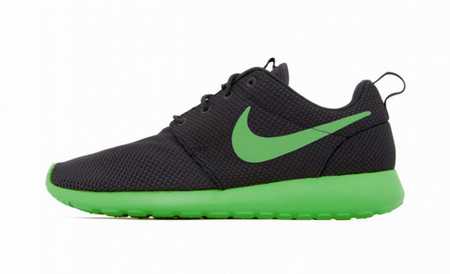 nike-run-cushioned-quarter-socks,nike-roshe-run-mn,nike-run-mvd