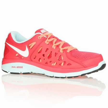 nike-run-dri-fit-socks,nike-run-around-the-world,nike-free-run-white-and-grey