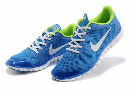 nike-run-rush-damen,chaussures-running-pour-10km,nike-run-dri-blend-swoosh