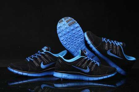 nike-run-swoosh-tank,nike-run-manchester,nike-roshe-run-sz-13