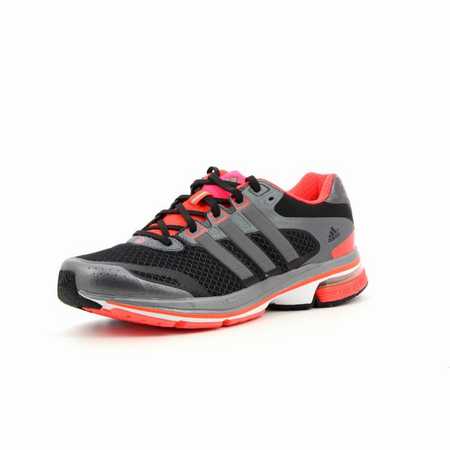 nike-run-times,chaussures-de-running-adidas,nike-run-bogota-2015