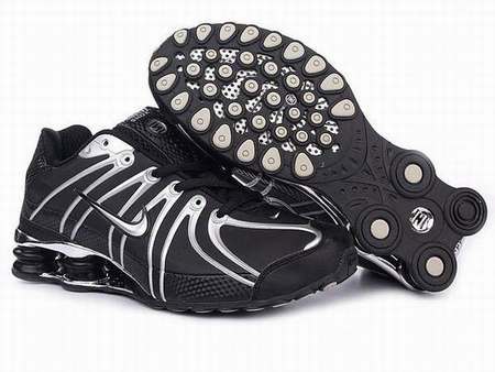 nike-shox-jaune-et-bleu,nike-shox-noir-et-rose,nike-baskets-shox-vital-femme