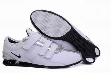 nike-shox-noir-et-bleu,nike-shox-rivalry-femme-noir,nike-air-shox-nz-pas-cher