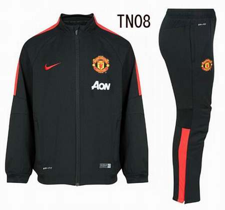 nike-survetement-tn,jogging-Nike-leopard,jogging-nike-taille-s