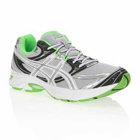 nike-we-run-manila-2012,nike-free-run-vk,chaussures-running-rue-du-commerce