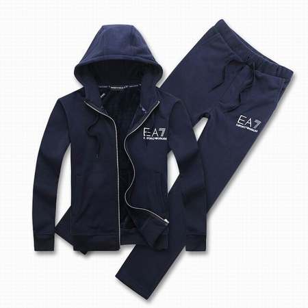 pantalon-de-survetement-femme-de-marque,survetement-pas-cher-site-fiable,survetement-femme-Armani-ea7-coton