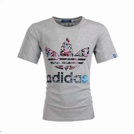 polo-Adidas-homme-bleu-ciel,Adidas-tee-shirt-damier,Adidas-a-petit-prix