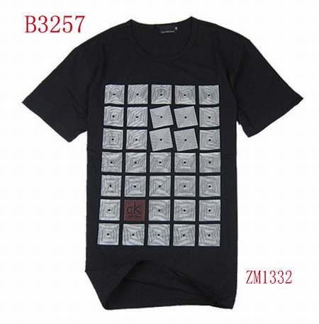 polo-Calvin-Klein-en-coton,Calvin-Klein-blanc-bleu,t-shirt-Calvin-Klein-marque