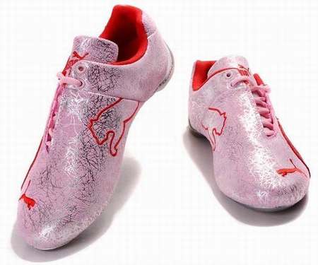 puma-chaussure-travail,chaussure-femme-puma-future-cat-m1-noir,chaussures-football-puma-king