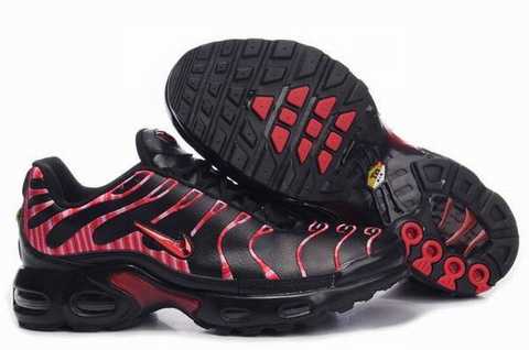 requin-nike-junior,chaussure-requin-tn-pas-cher,basket-nike-requin-foot-locker