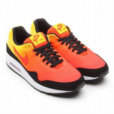 running-home-ac-in-winter,chaussures-running-asics-universel,basket-running-semelle-fine