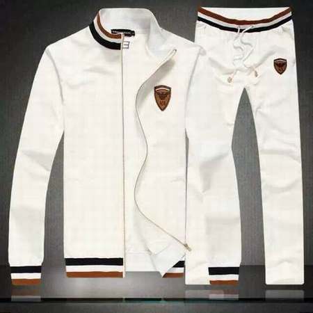 site-de-survetement-Armani-ea7-de-marque,collection-jogging-Armani,survetement-Armani-pas-cher-pour-homme