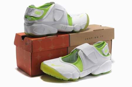 solde-chaussure-homme,aire-max-pas-cher-homme,vente-chaussure-ninja-nike