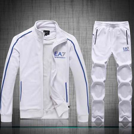 soldes-survetement-Armani-ea7-enfant,survetement-Armania-prix-casse-moins-cher,survetement-Armani-ea7-pas-cheres