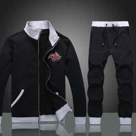 survetement-Armani-ea7-bande,destockage-survetement-Armani-homme-pas-cher-france,jogging-Armani-pas-cher-marque