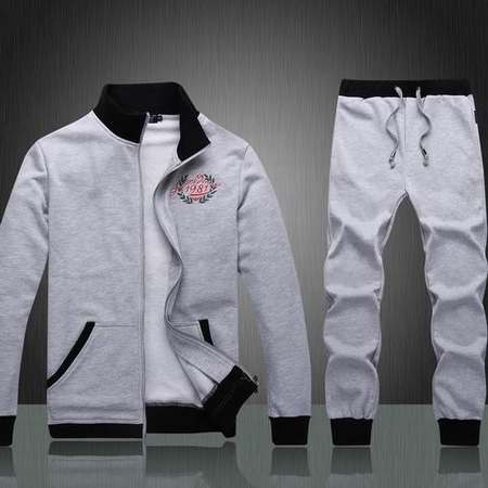 survetement-Armani-ea7-homme-Armani-ea7-prix,ellesse-survetement-femme,survetement-Armani-ea7-blanc-rose