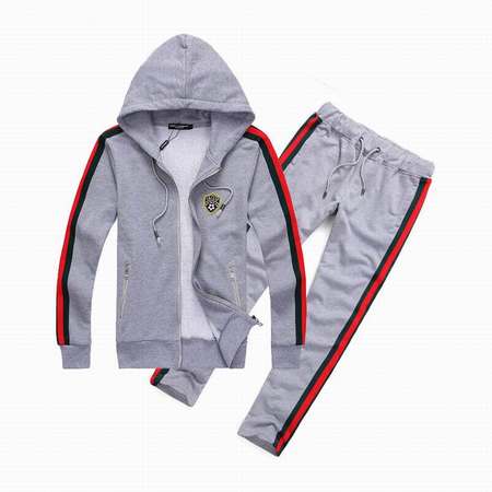 survetement-Dolce-Gabbana-jeux-olympique,prix-d'un-survetement-Dolce-Gabbana,survetement-Dolce-Gabbana-de-marque-pour-fille