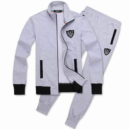 survetement-calcio-prix,Solde-survetement-Armani-ea7,survetement-Armani-ea7-femme-magasin