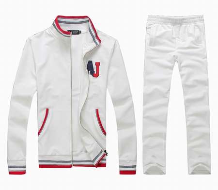 survetement-homme-yves-saint-laurent,survetement-Armani-ea7-homme-marque-lotto,Armani-boutique-lyon