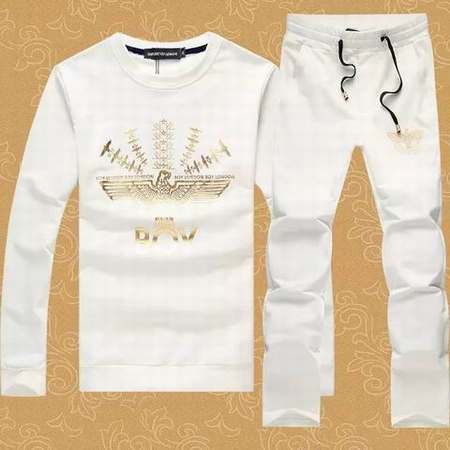 survetement-pas-chere-de-foot,survetement-peau-de-peche-femme-ed-hardy,survetement-Armani-ea7-homme-noir-jaune