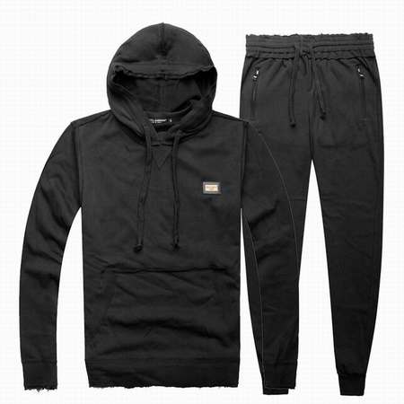 survetement-velours-femme-Dolce-Gabbana,survetement-Dolce-Gabbana-homme-blanc-et-bleu,que-mettre-avec-un-jogging-Dolce-Gabbana