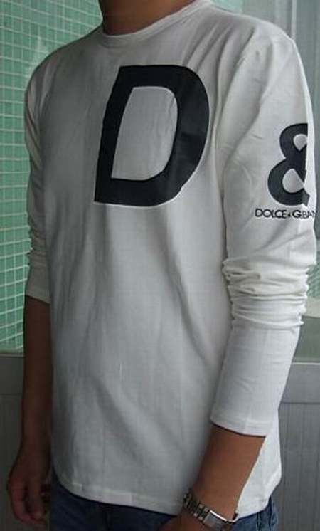 t-shirt-Dolce-Gabbana-soldes,robe-Dolce-Gabbana-check,tee-shirt-Dolce-Gabbana-rose-noir