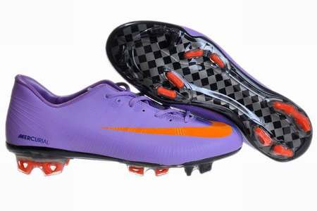 vente-chaussure-foot,maillot-de-foot-pas-cher,chaussures-de-foot-patrick