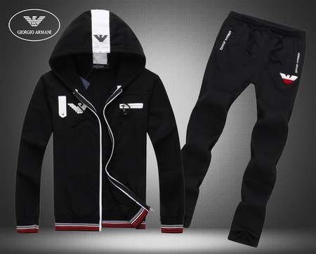 vente-survetement-Armani-ea7,Survetement-Armani-ea7-Femme-a-prix-discount,veste-de-survetement-Armani-ea7-blanche